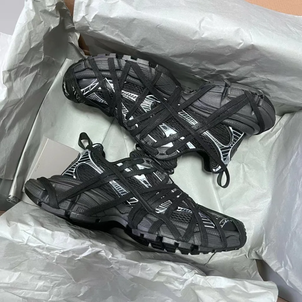 New Paris 3XL Spider-Man Mesh Breathable Walkway Retro Height Increasing Old Dirty Shoes Dad Shoes Couple - Image 2